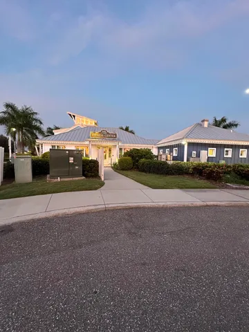 $890,000 | 13106 Jeter Creek Drive, Riverview, FL 33579