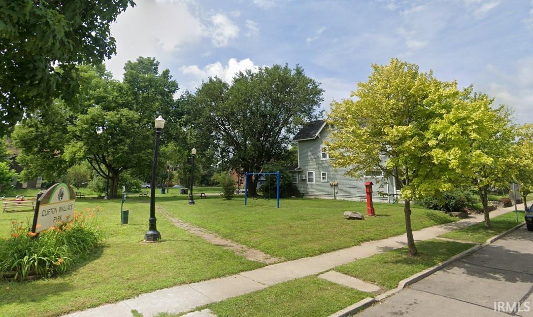 511 West Charles Street Muncie, IN 47305 - Photo 4 of 20