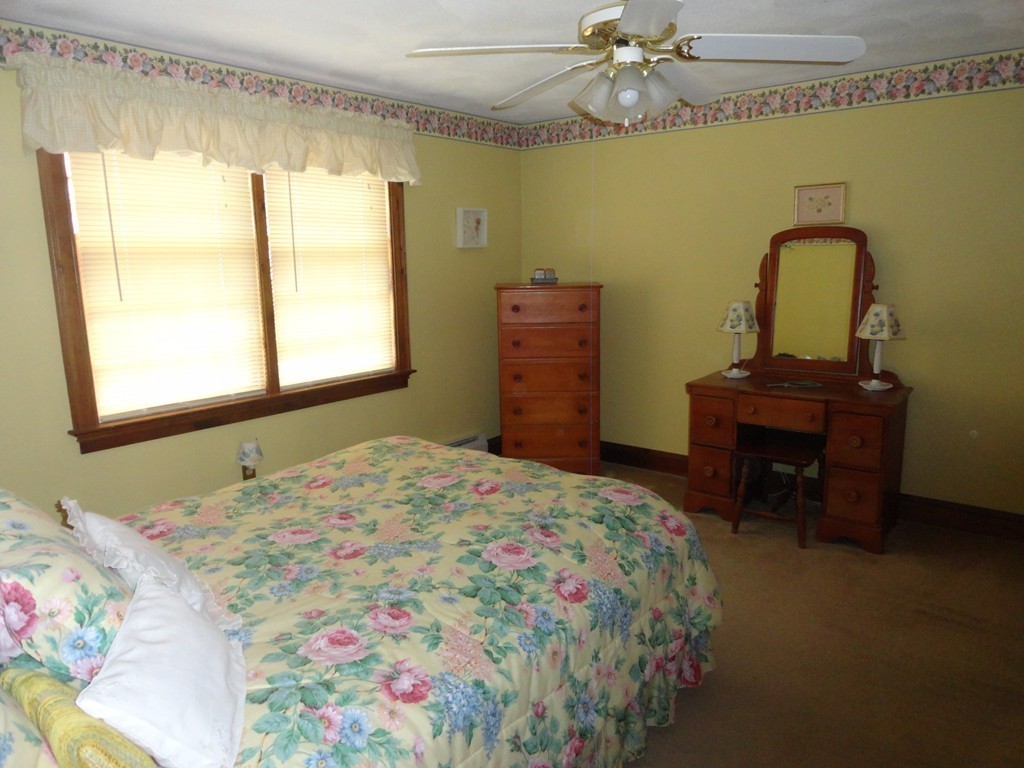 106 Lunenburg Road Townsend, MA 01474 - Photo 18 of 30