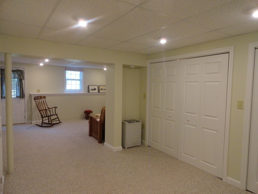 106 Lunenburg Road Townsend, MA 01474 - Photo 21 of 30