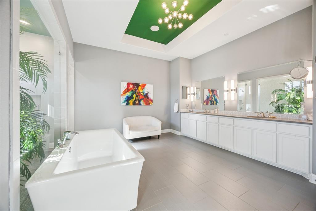 330 Bonham Boulevard Fairview, TX 75069 - Photo 14 of 32 a living room with furniture and a potted plant