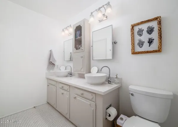 $3,200 | 4001 East Campbell Avenue, Phoenix, AZ 85018