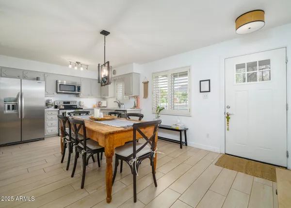 $3,200 | 4001 East Campbell Avenue, Phoenix, AZ 85018