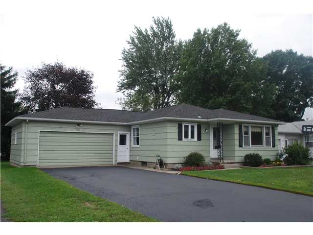 937 Stone Road Greece, NY 14616 - Photo 1 of 1 Exterior Front