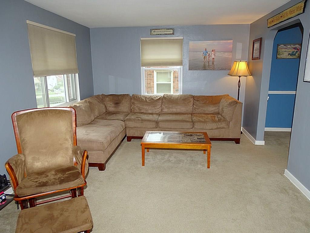 1936 Bower Hill Road Pittsburgh, PA 15243 - Photo 3 of 25