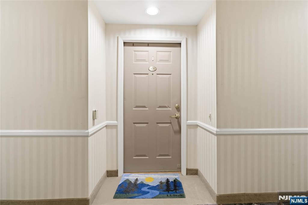 5301 Richmond Road, Unit 301 West Milford, NJ 07480 - Photo 2 of 24