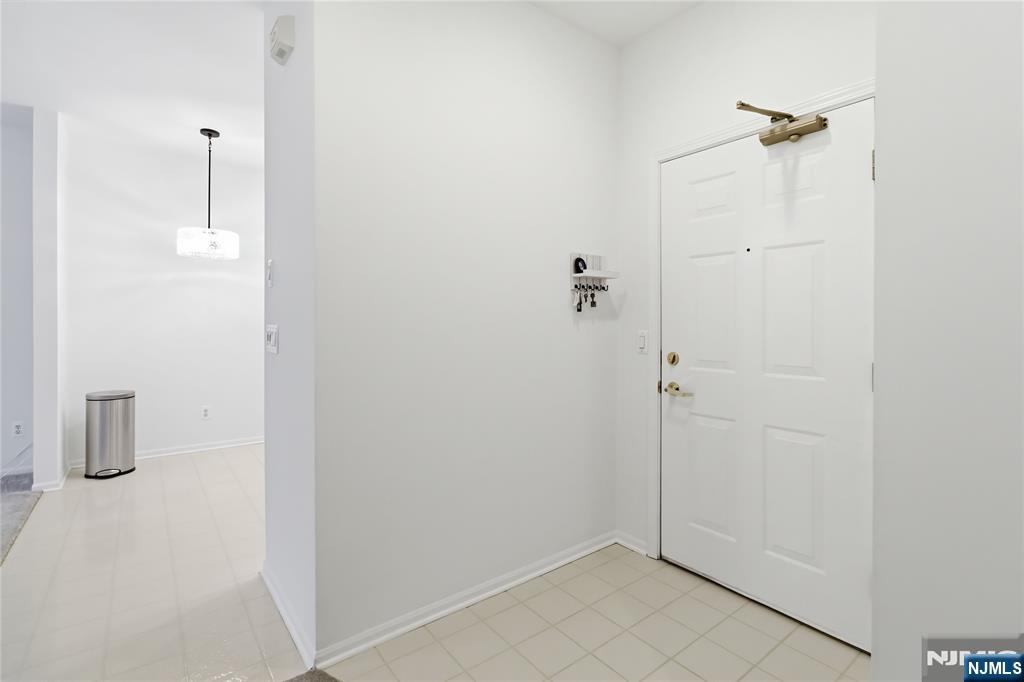 5301 Richmond Road, Unit 301 West Milford, NJ 07480 - Photo 5 of 24