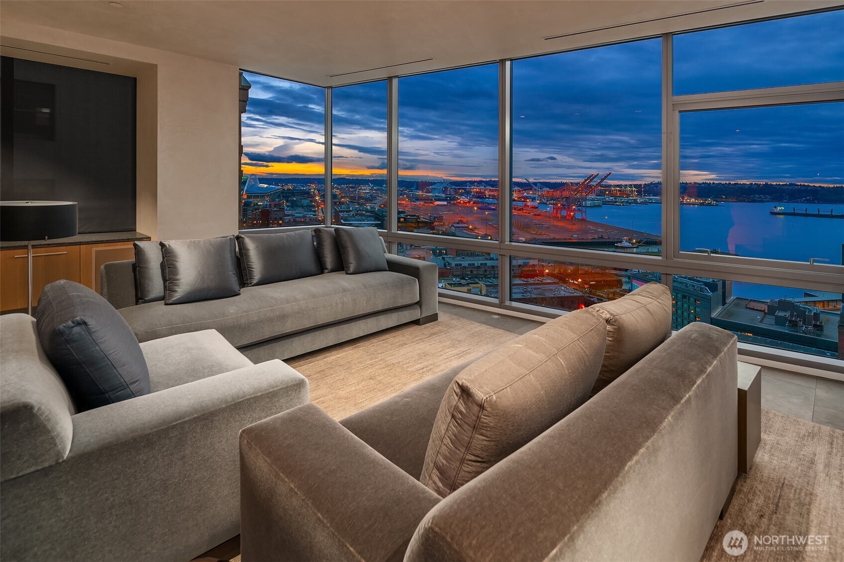 715 2nd Avenue, Unit 1501 Seattle, WA 98104 - Photo 4 of 40 a living room with furniture a air conditioner vent and a window