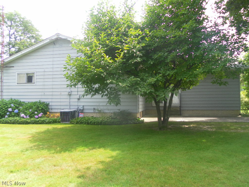 6271 Fairhaven Road Cleveland, OH 44124 - Photo 15 of 16