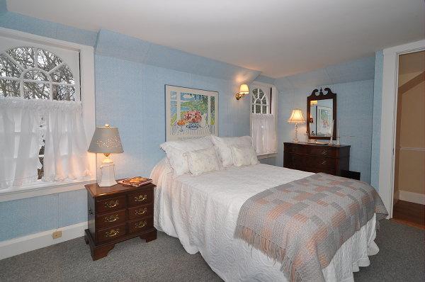 35 Clovelly Road Wellesley, MA 02481 - Photo 18 of 21 Gallery Image 18