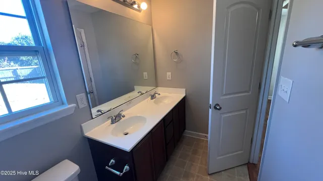 $265,000 | 602 Parsley Drive, Hubert, NC 28539