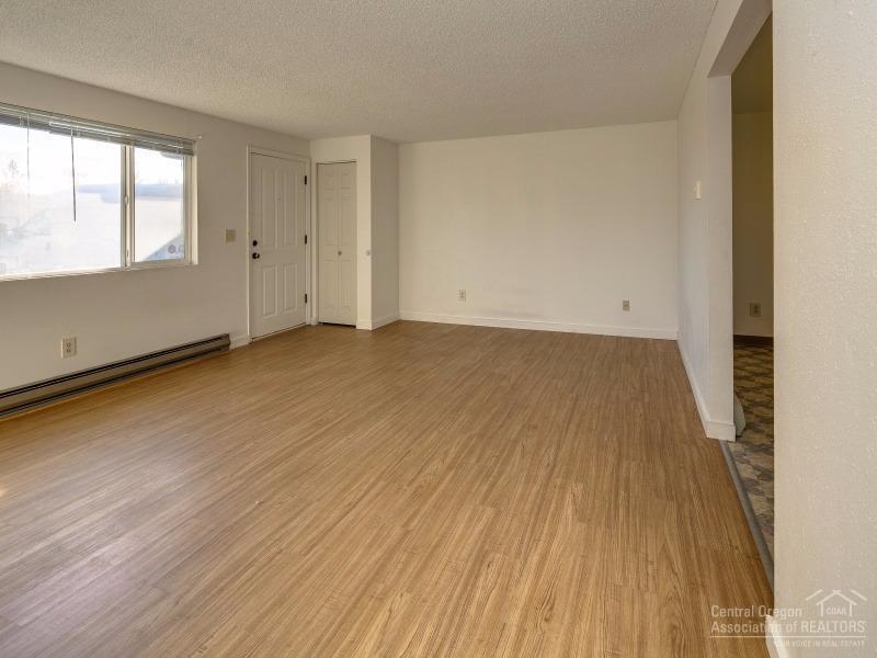 2559 Southwest 20th Street Redmond, OR 97756 - Photo 4 of 23 Additional Photo