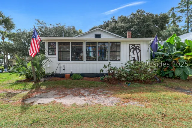 $719,000 | 11 Whiting Street, Bluffton, SC 29910