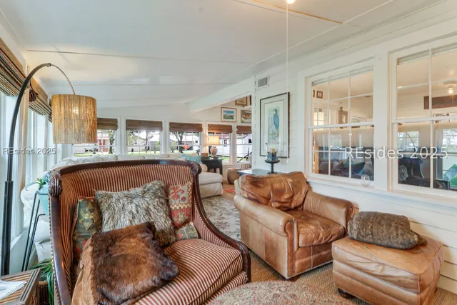 $719,000 | 11 Whiting Street, Bluffton, SC 29910