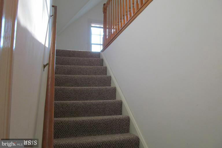 1654 Milldale Road Front Royal, VA 22630 - Photo 17 of 23 Stairs