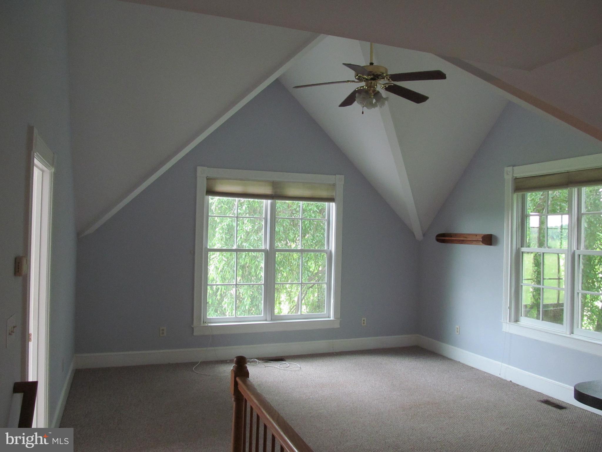 1654 Milldale Road Front Royal, VA 22630 - Photo 6 of 23 Living Room