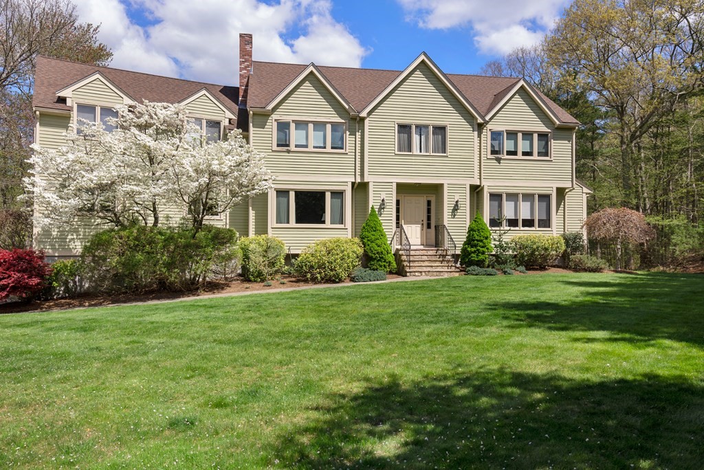 11 Liberty Road Medfield, MA 02052 - Photo 1 of 34 Gallery Image 1