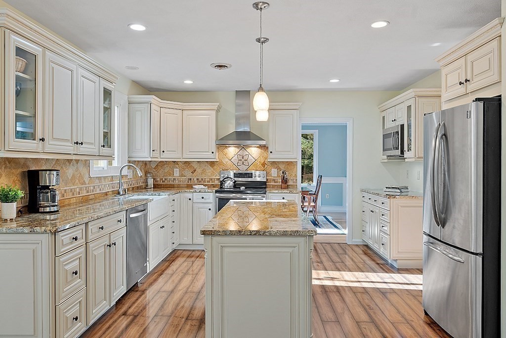 11 Liberty Road Medfield, MA 02052 - Photo 11 of 34 Gallery Image 11