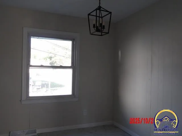 $194,900 | 1032 Southeast 35th Terrace, Topeka, KS 66605