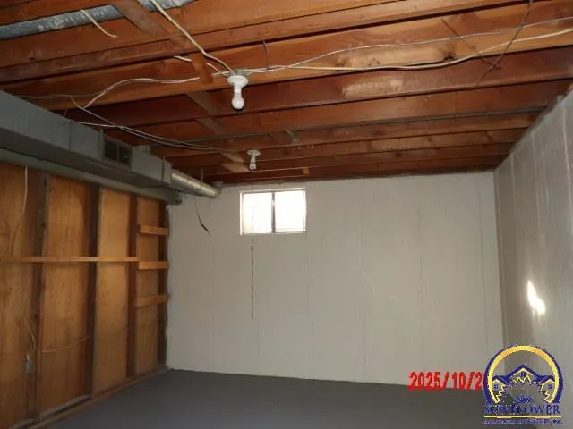 $194,900 | 1032 Southeast 35th Terrace, Topeka, KS 66605