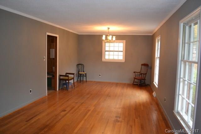 1214 Gladstone Road Lancaster, SC 29720 - Photo 2 of 12 Gallery Image 2