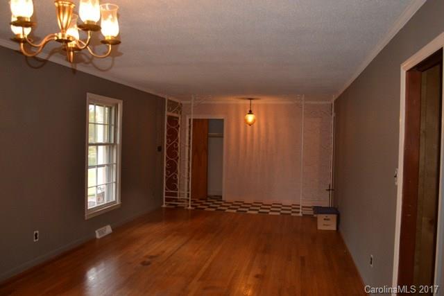 1214 Gladstone Road Lancaster, SC 29720 - Photo 3 of 12 Gallery Image 3