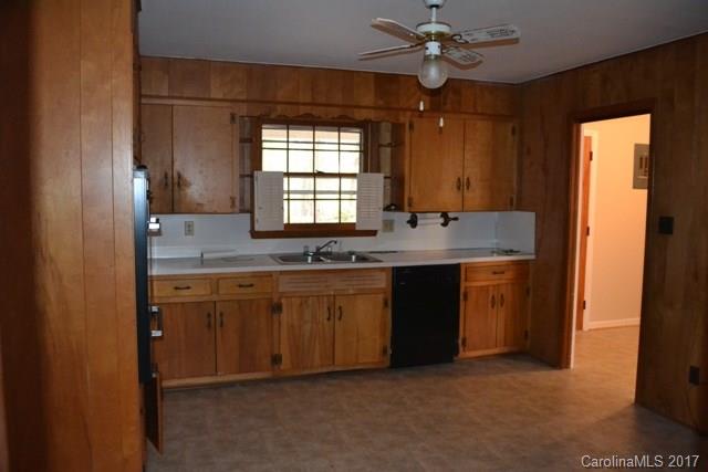 1214 Gladstone Road Lancaster, SC 29720 - Photo 5 of 12 Gallery Image 5