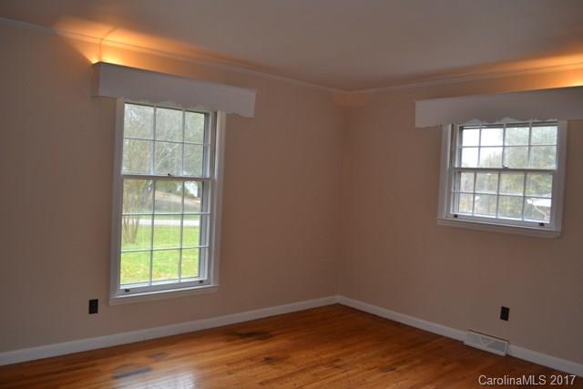 1214 Gladstone Road Lancaster, SC 29720 - Photo 6 of 12 Gallery Image 6