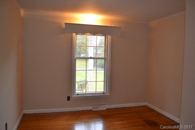 1214 Gladstone Road Lancaster, SC 29720 - Photo 7 of 12 Gallery Image 7