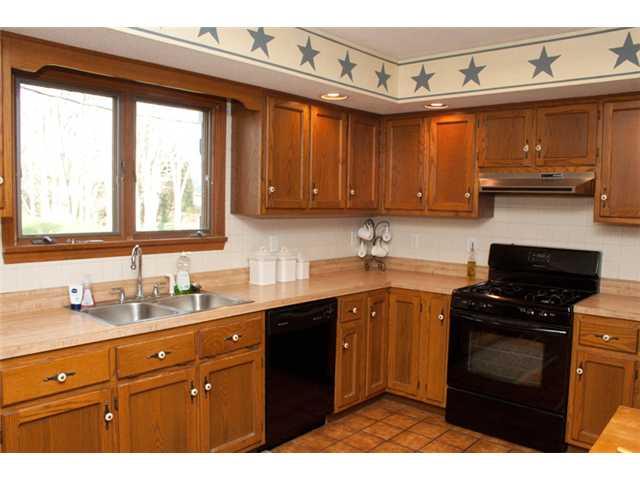 373 Shadow Road Greenwood, IN 46142 - Photo 2 of 15