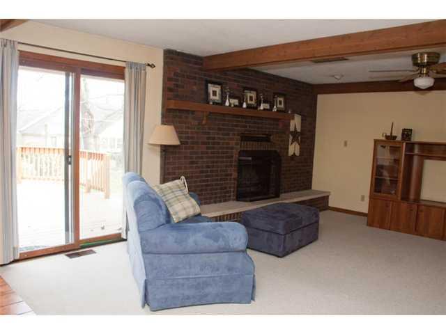 373 Shadow Road Greenwood, IN 46142 - Photo 4 of 15