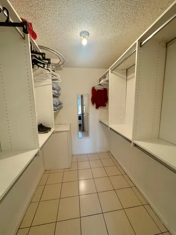 $1,600 | 500 Davis Road, Unit 27, Palm Springs, FL 33461