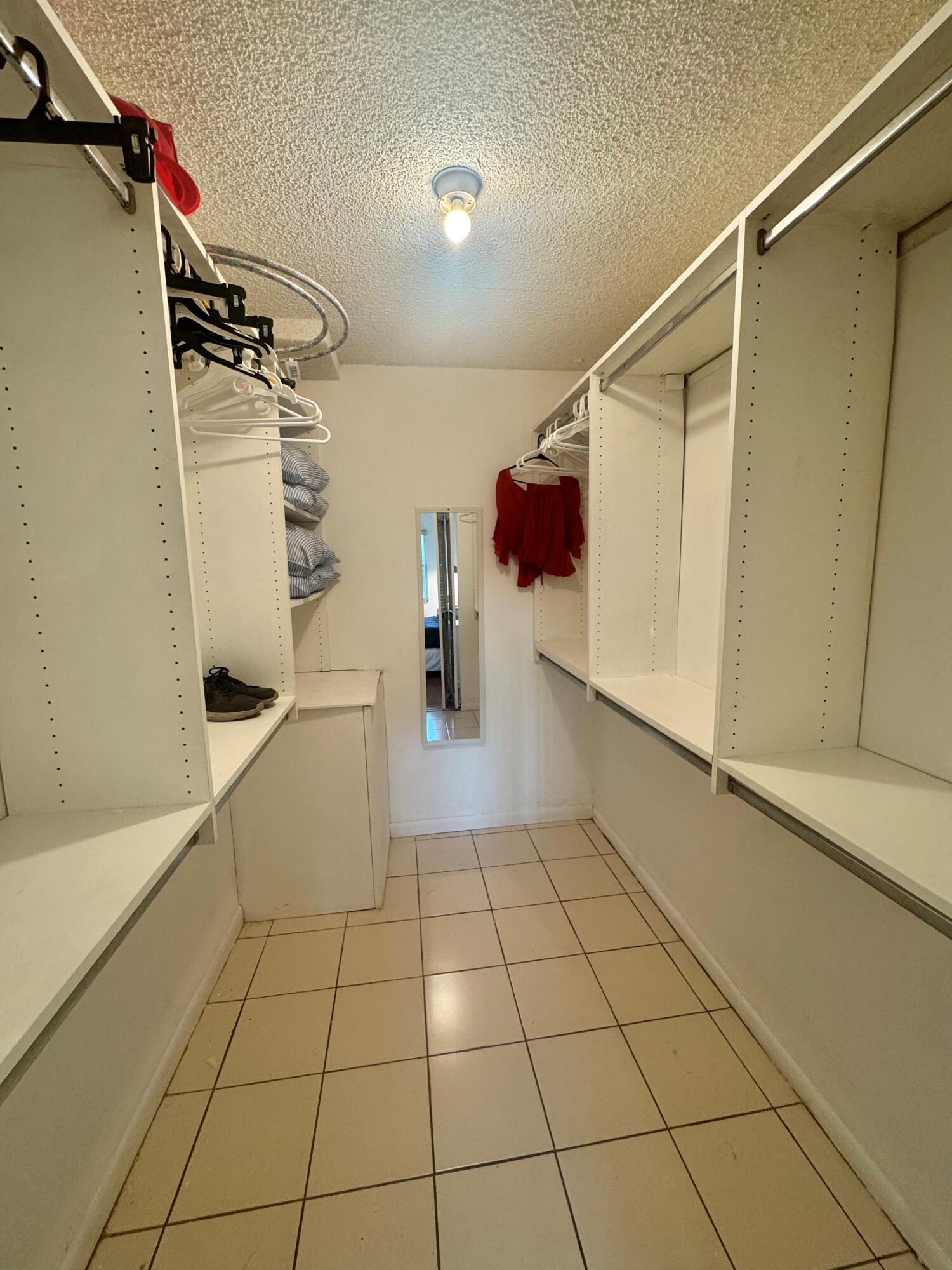 500 Davis Road, Unit 27 Palm Springs, FL 33461 - Photo 8 of 14 5