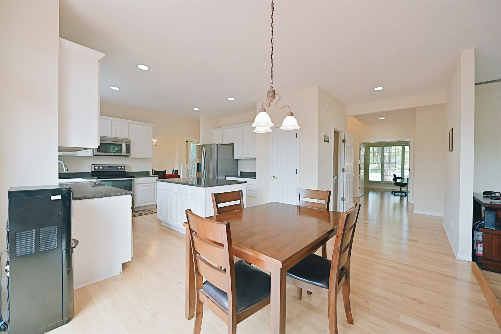 1077 Sullivans Ridge Zionsville, IN 46077 - Photo 15 of 58