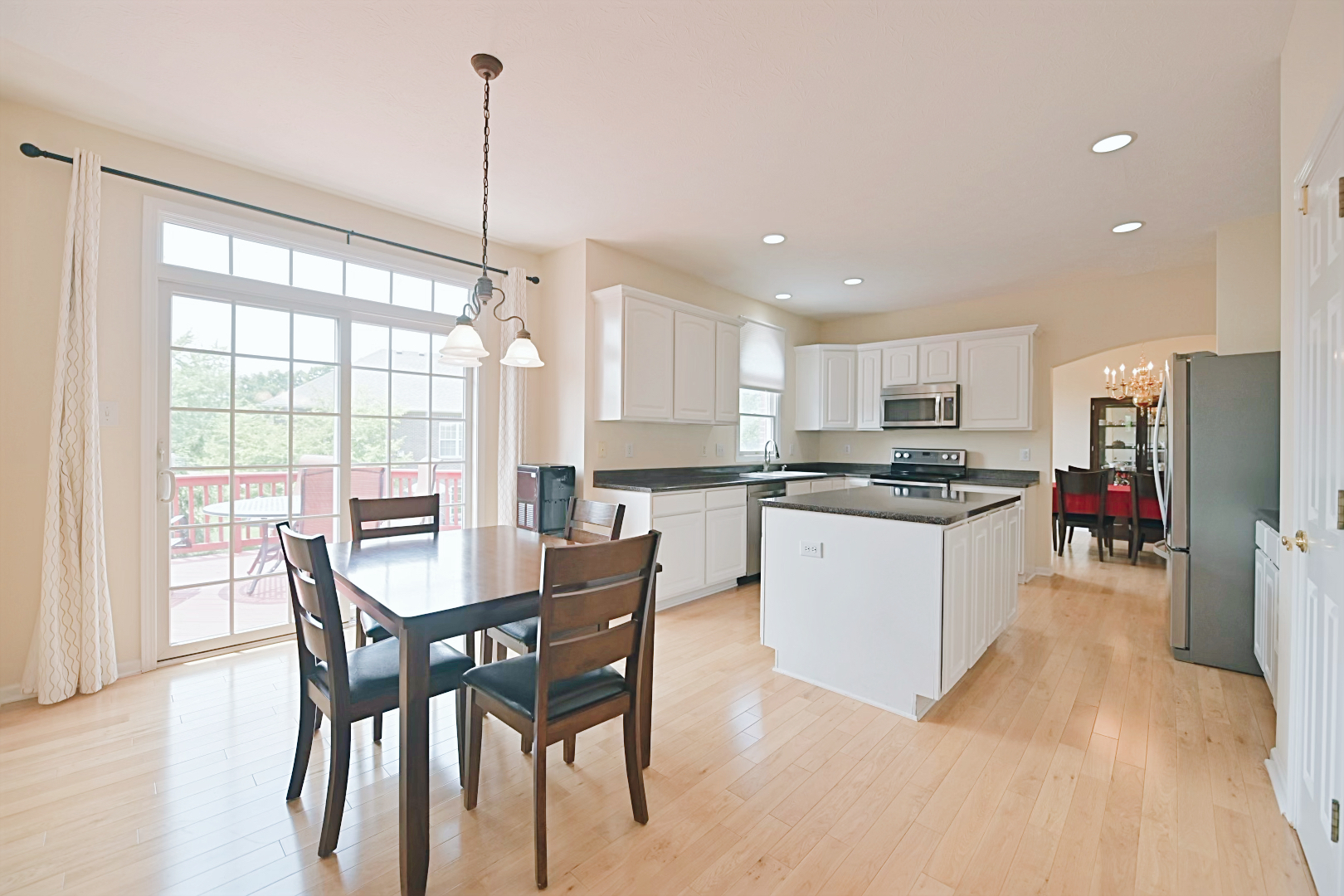 1077 Sullivans Ridge Zionsville, IN 46077 - Photo 16 of 58