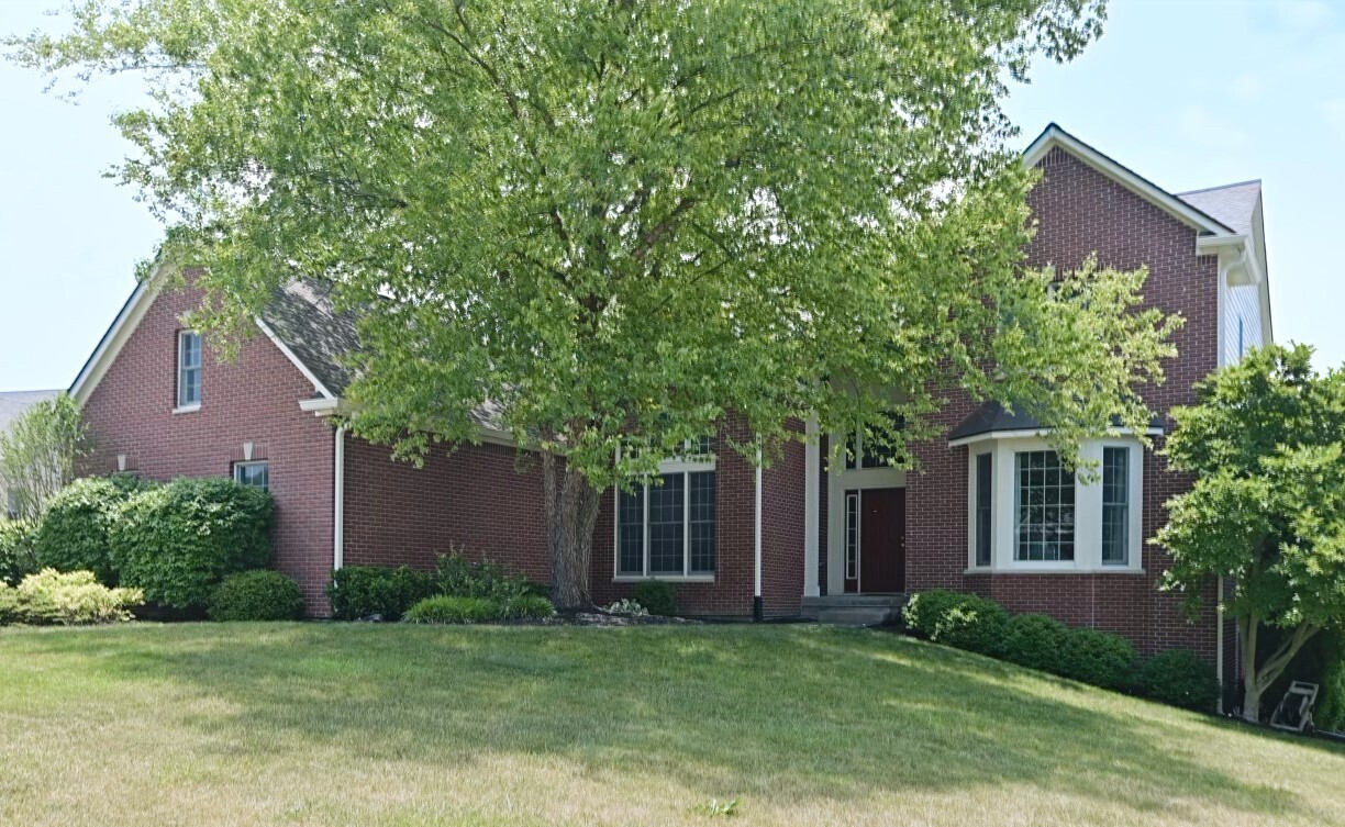 1077 Sullivans Ridge Zionsville, IN 46077 - Photo 2 of 58