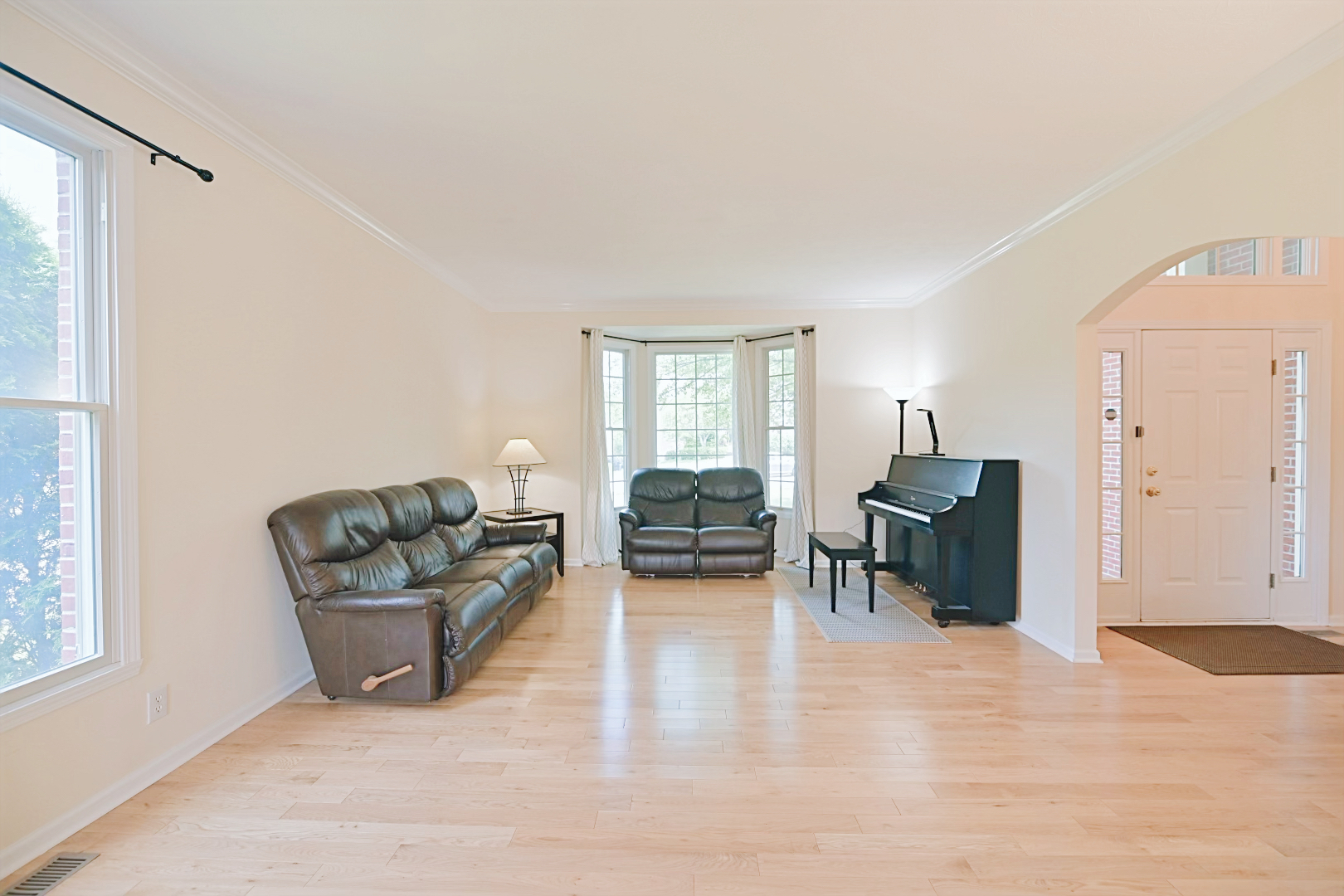 1077 Sullivans Ridge Zionsville, IN 46077 - Photo 9 of 58