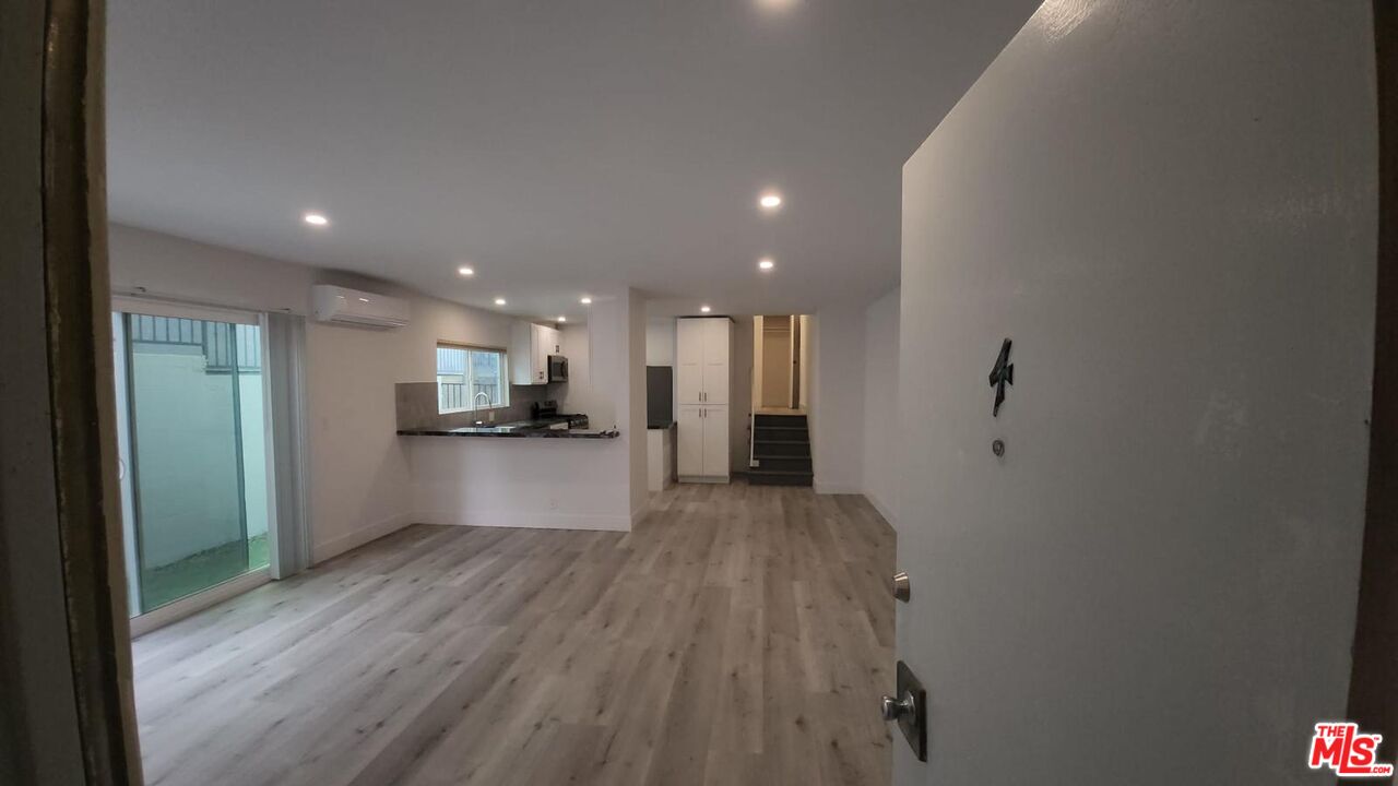 1951 Selby Avenue, Unit 4 Los Angeles, CA 90025 - Photo 4 of 12