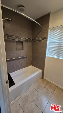 $2,350 | 2773 West 8th Street, Los Angeles, CA 90005