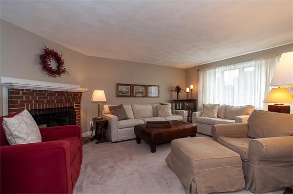 1317 Trapelo Road Waltham, MA 02451 - Photo 5 of 23