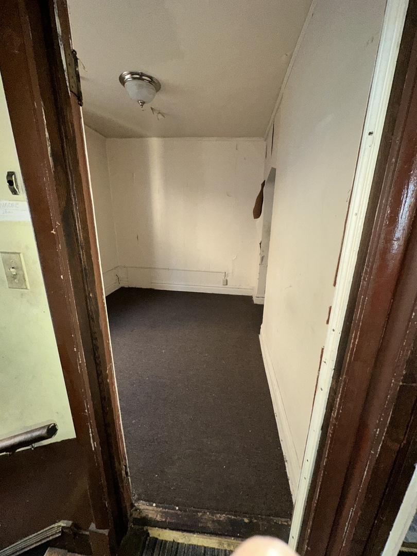 7425 South Harvard Avenue Chicago, IL 60621 - Photo 24 of 31 a view of closet