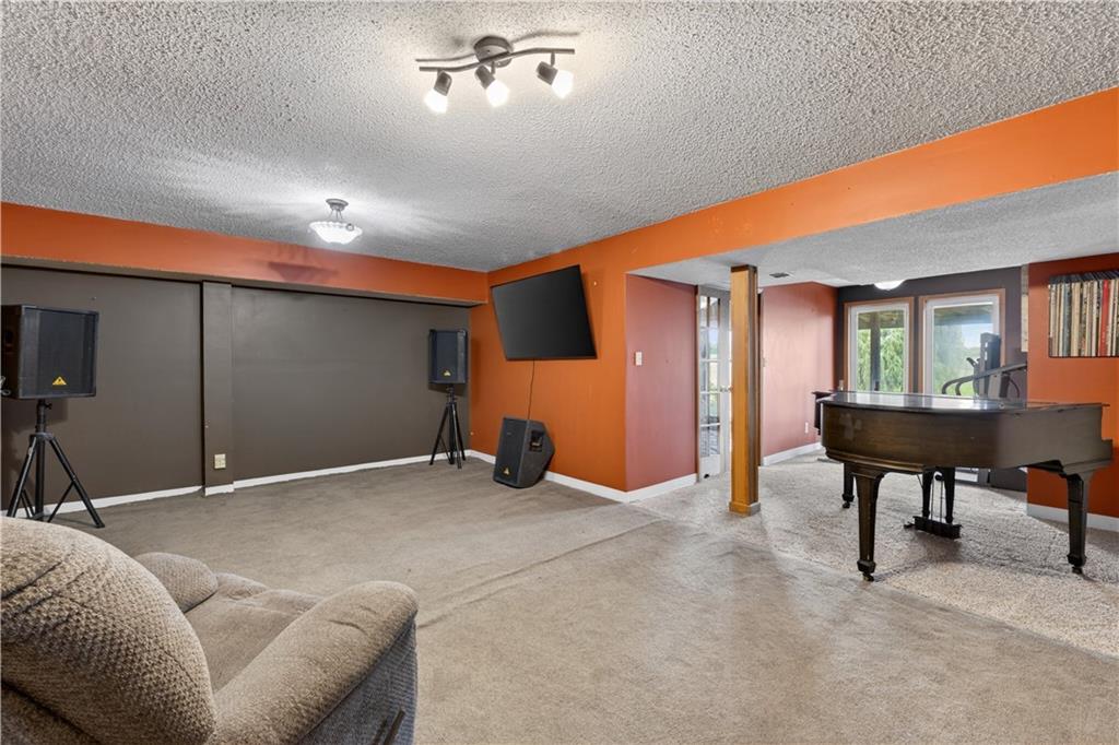 410 East Neil Chiles Road Buckner, MO 64016 - Photo 27 of 35