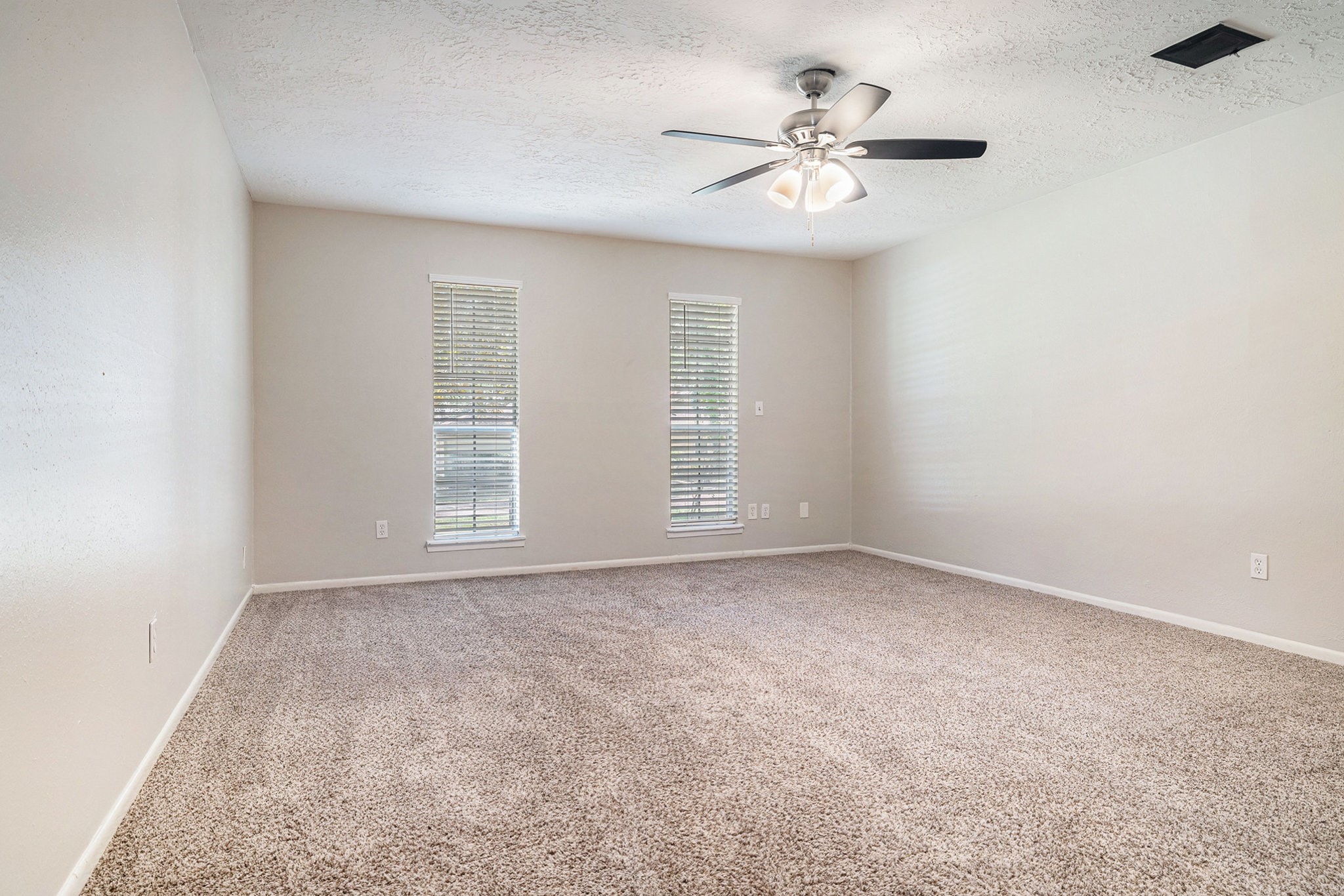 543 Cane River Lane Conroe, TX 77302 - Photo 11 of 25