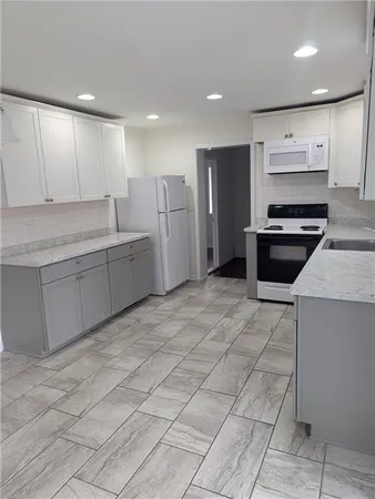 $1,950 | 409 Samaritan Drive, Cumming, GA 30040