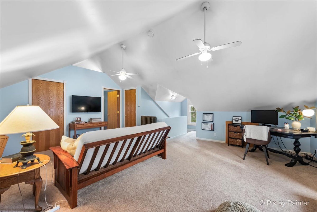 933 Augusta Avenue Elgin, IL 60120 - Photo 14 of 23