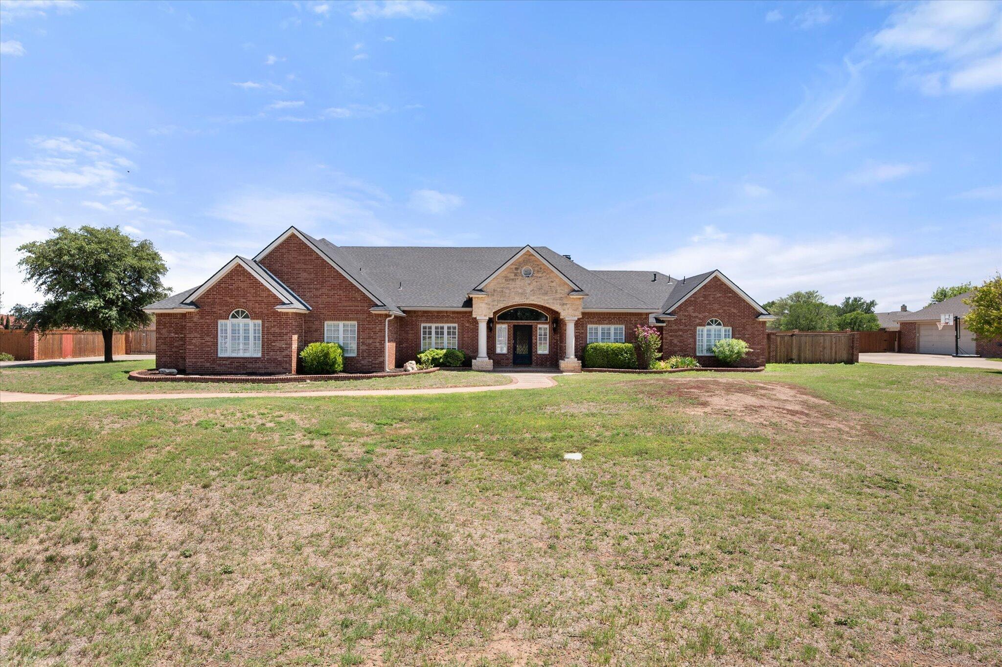 5307 156th Street Lubbock, TX 79424 - Photo 2 of 53 01-5307 156th8089