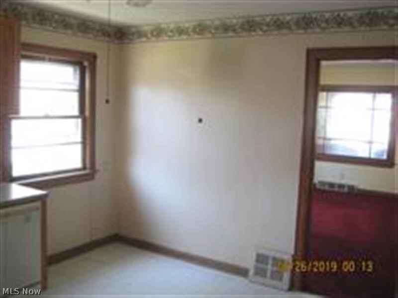 724 Wertz Avenue Northwest Canton, OH 44708 - Photo 5 of 9