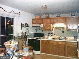 190 Center Street Hanover, PA 17331 - Photo 2 of 5 Gallery Image 2