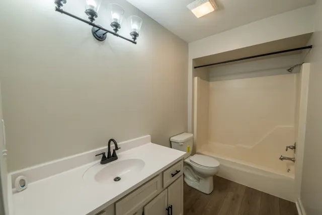 $204,900 | 269 Karen Court, Hartford, WI 53027