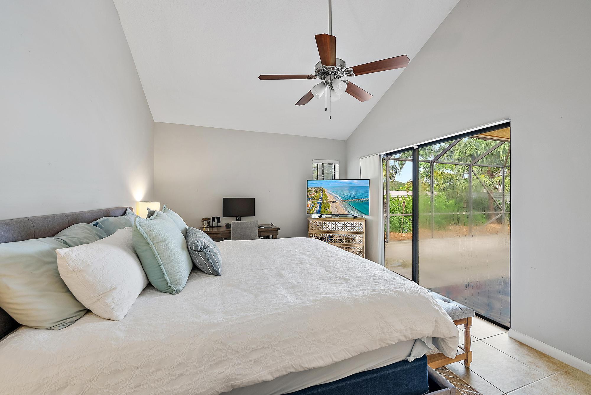 256 Ridge Road Jupiter, FL 33477 - Photo 13 of 26 256 Ridge Road-10